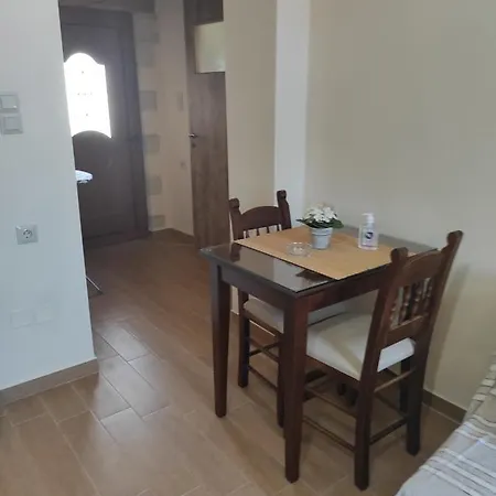 Дом отдыха Castello Casa Perivolia (Theriso)